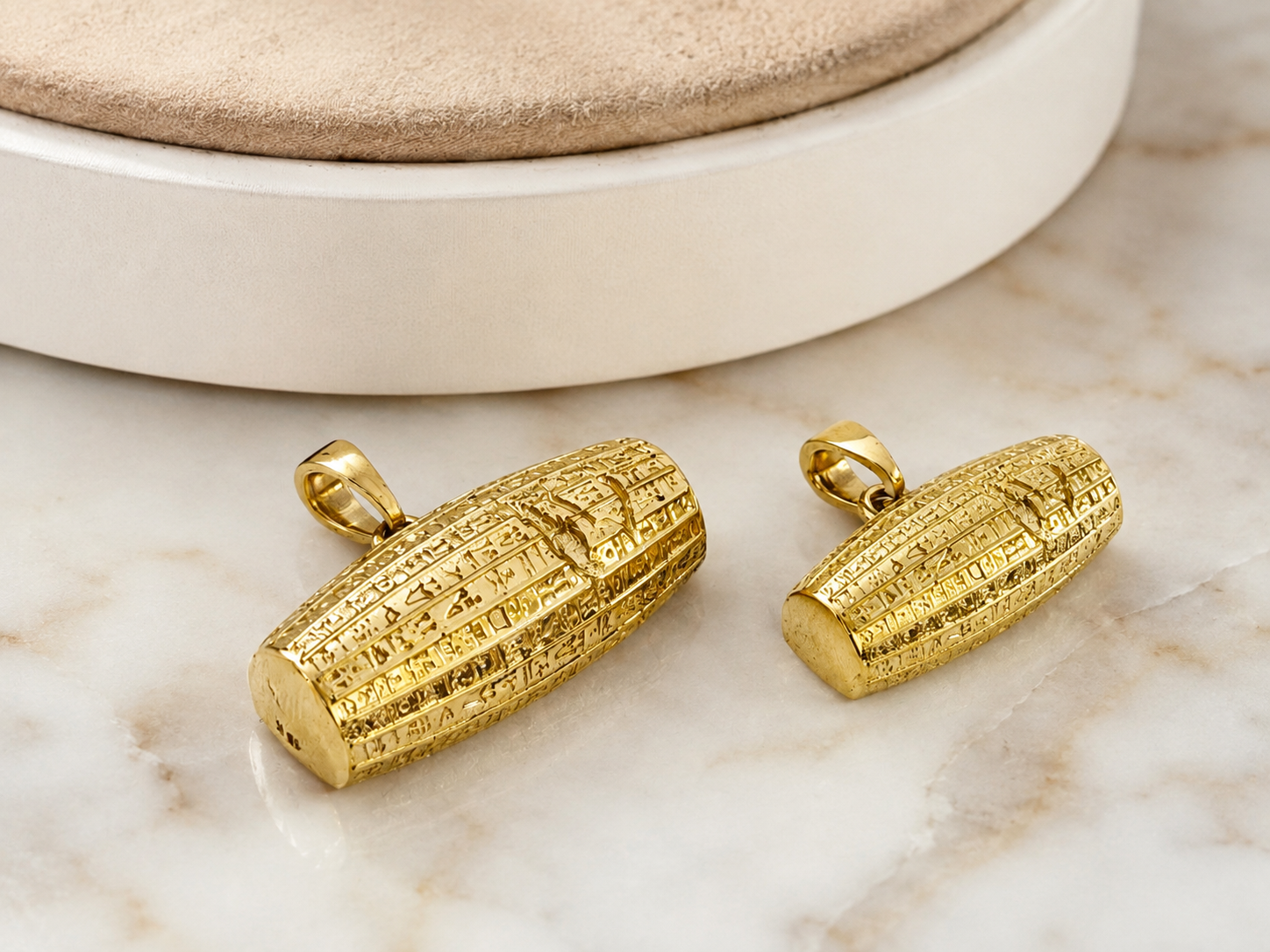 Medium Cyrus Cylinder Pendant