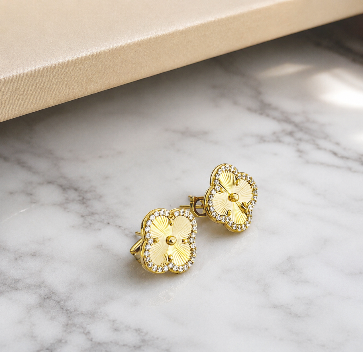 Clover Earrings with GemStone