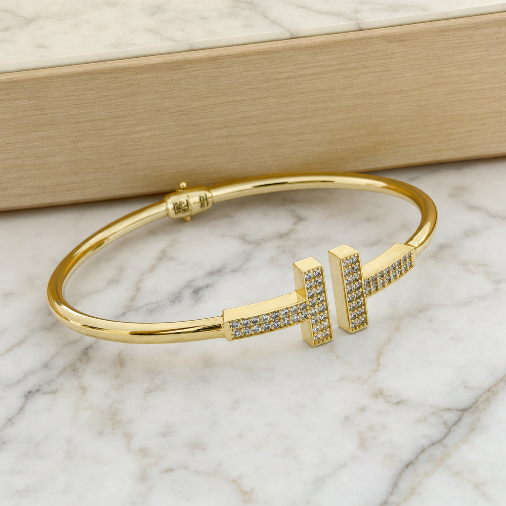 T-Motif Open Bangle Bracelet