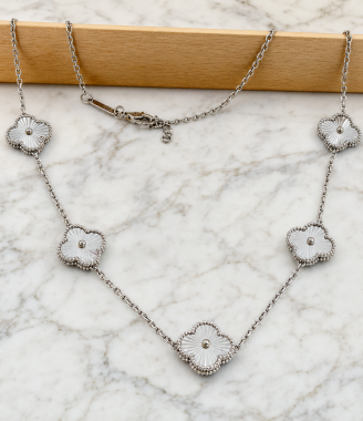 Five-Motif Clover Necklace